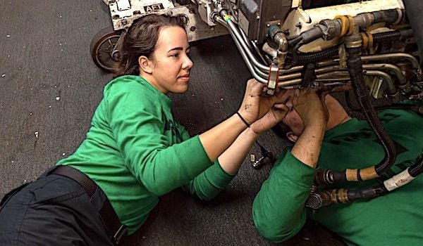 Feds confirm new jobs in U.S. are now going to 'native-born' workers * WorldNetDaily * by Bob Unruh