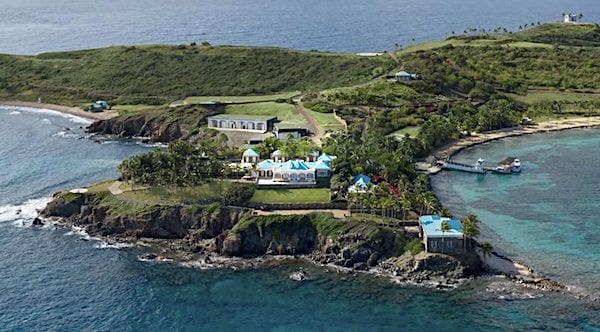 The exterior of Jeffrey Epstein's residence in the U.S. Virgin Islands (Video screenshot)