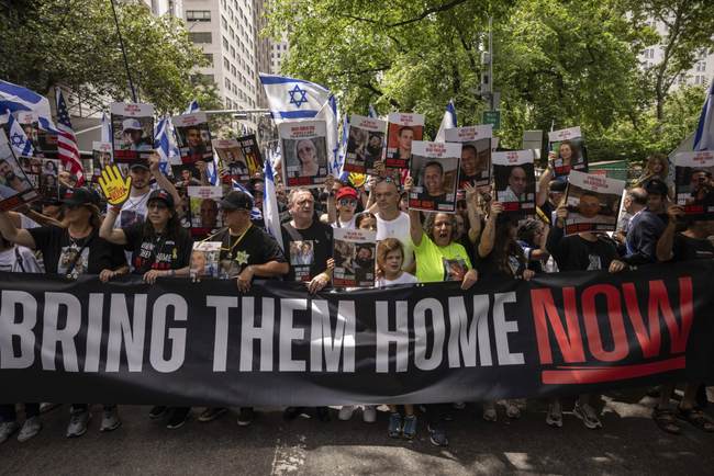 Trump Teases Imminent Release of 10 More Hamas Hostages at Friday Night White House Dinner – RedState