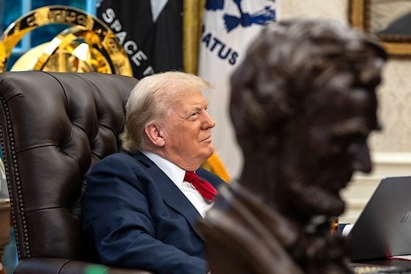 President Donald Trump meets with NATO Secretary Mark Rutte, Monday, July 14, 2025, in the Oval Office. (Official White House photo by Daniel Torok)