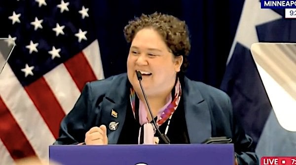 Lindy Sowmick (Video screenshot)
