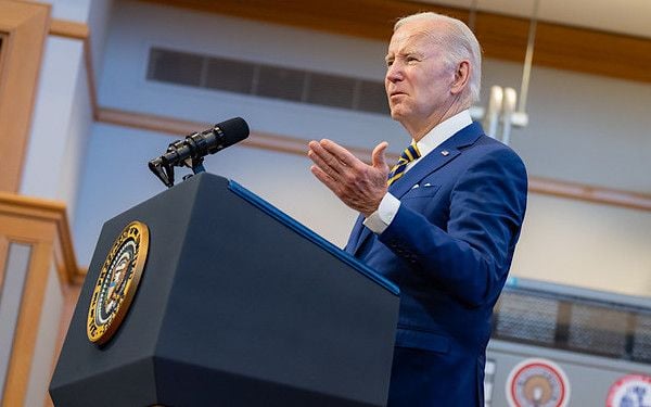Joe Biden delivers remarks on his economic plan, Wednesday, Feb. 15, 2023, at IBEW Local 26 in Lanham, Maryland. (Official White House photo by Adam Schultz)