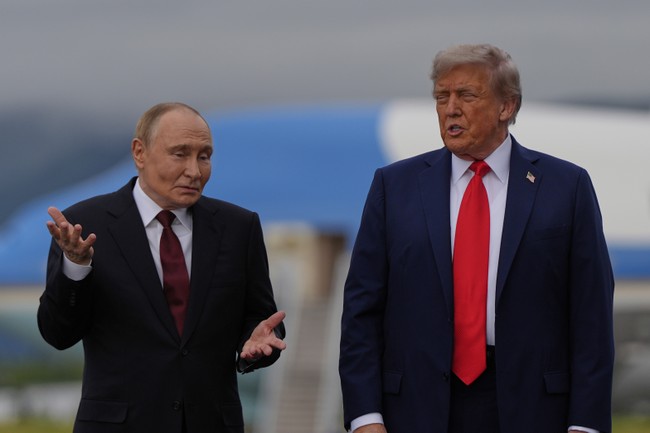 Is She Joking? Lisa Murkowski Describes a Meeting With President Trump Before Putin AK Summit – RedState