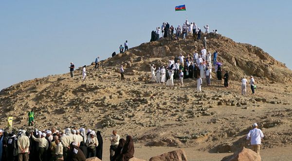 Pilgrims in Azerbaijan (Pixabay)