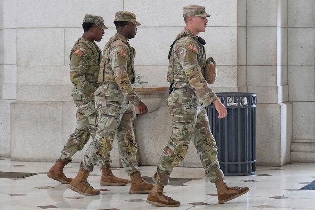 New: 7th Circuit Grants Trump Admin's Request for Stay in Illinois National Guard Case