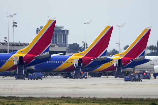 Pressure Intensifies on Senate Democrats to End the Schumer Shutdown After Pilots Take Action – RedState