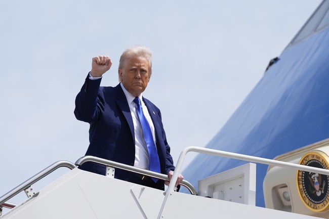 Suspicious 'Hunting Stand' Found With Direct Line of Sight to Where Trump Deplanes in Palm Beach – RedState