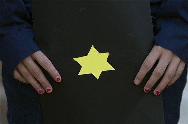 UK Cops Arrest Jewish Lawyer for 'Antagonizing' Pro-Palestinian Mob—by Wearing a Star of David – RedState