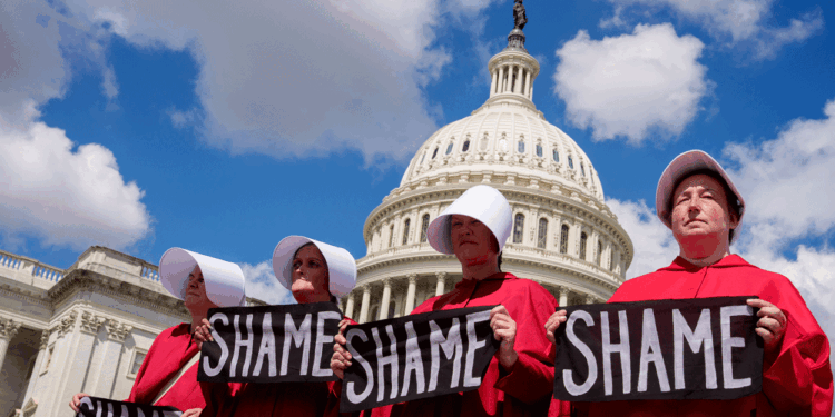 '60 Minutes' Acts as Handmaid to a Feminist 'Titan'
