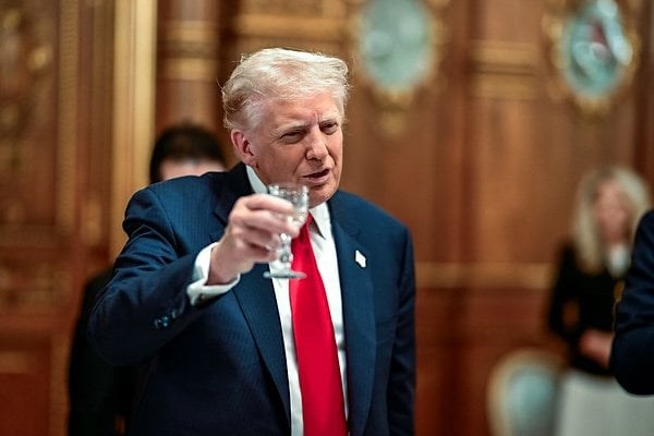 President Donald Trump participates in a working lunch meeting with Japanese Prime Minister Sanae Takaichi, Tuesday, Oct. 28, 2025, at Akasaka Palace in Tokyo, Japan. (Official White House photo by Daniel Torok)