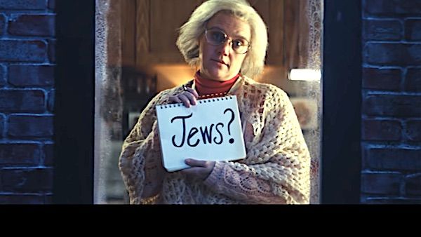 Kate McKinnon appearing in a 'Saturday Night Live' Christmas commercial skit on Dec. 11, 2021. (Video screenshot)