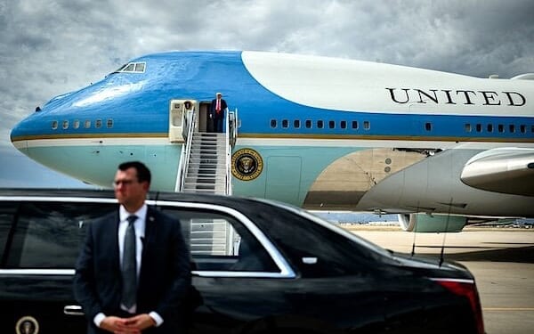 President Donald Trump disembarks Air Force One at Luke Air Force Base in Glendale, Arizona, en route to the Memorial Service for Charlie Kirk at State Farm Stadium, Sunday, Sept. 21, 2025. (Official White House photo by Daniel Torok)