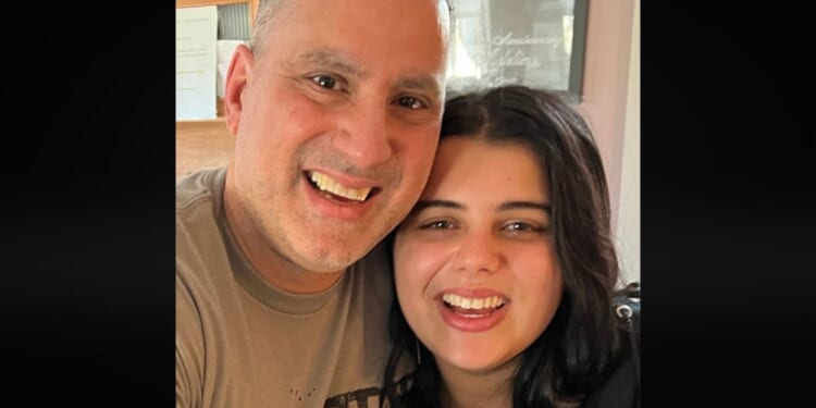 Father Blames Illinois Sanctuary Policies for His Daughter's Death