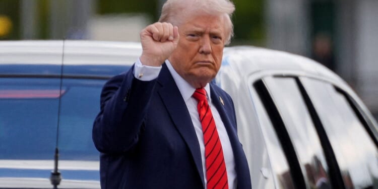 Trump Blocks 19 Countries From Immigrating to US 