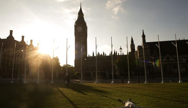 China Hacks UK Aides' Phones As Starmer Cozies Up to Beijing – RedState