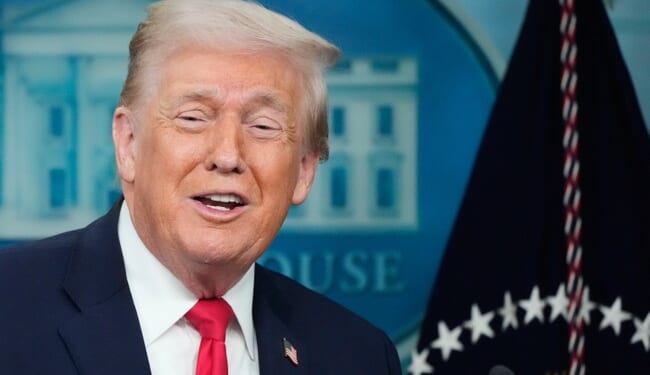 Trump Escapes Wrath of Binder Clip in Humorous Moment From 'Accomplishments' Press Briefing – RedState