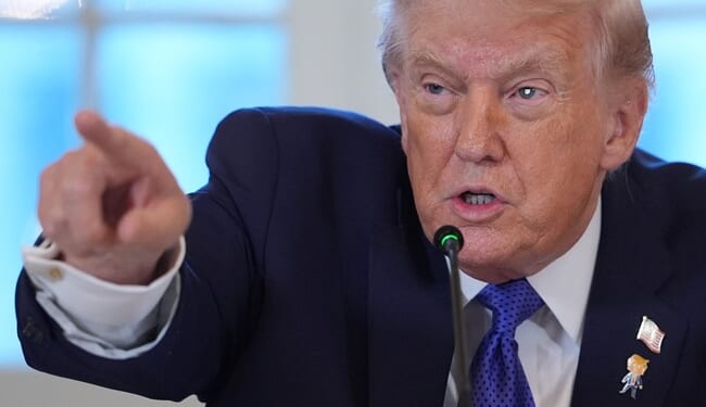 Trump Talks 'Criminals' Wrecking OR Fed Bldg., Puts Dem Officials on Notice – RedState