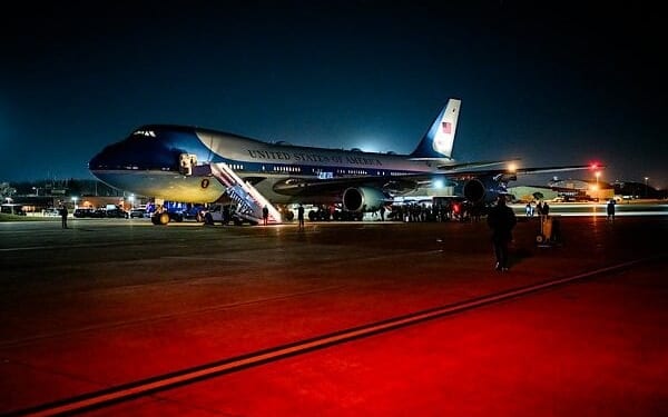 President Donald Trump disembarks Air Force One at Joint Base Andrews to board a backup plane to Davos, Switzerland, after Air Force One experienced electrical issues, Tuesday, Jan. 20, 2026. (Official White House Photo by Daniel Torok)