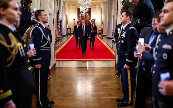 President Donald Trump and members of the 2025 Stanley Cup champion Florida Panthers, Thursday, Jan. 15, 2026, on the West Colonnade of the White House. (Official White House photo by Daniel Torok)