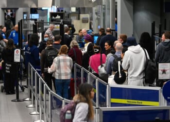 Democrats Block DHS Reopening as Shutdown Reaches 27 Days