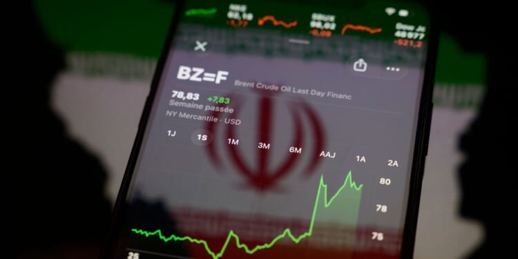 Energy Secretary Dismisses ‘Fiction’ About Energy Shortages