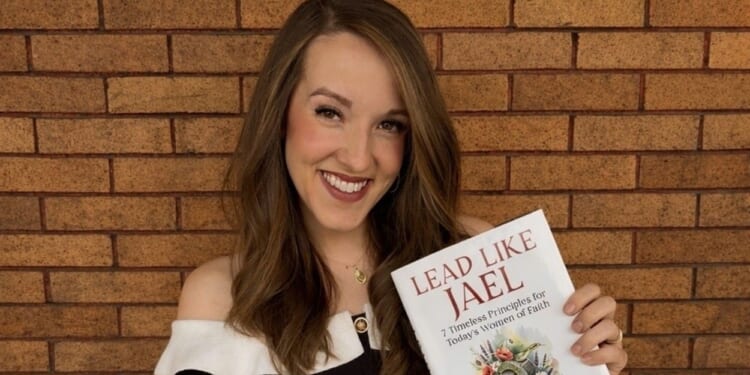 Feminine Discernment in a Fallen World