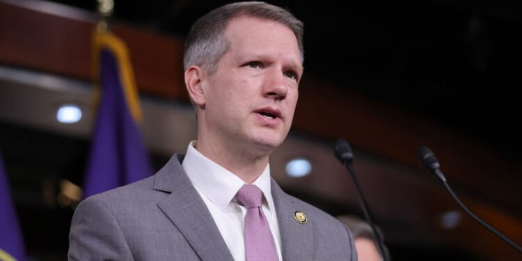 GOP Considers Last-Ditch Affordability Effort Ahead of Midterms