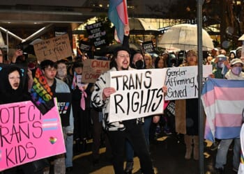 Pharmacies Offer Transgender Hormones Online: Watchdog