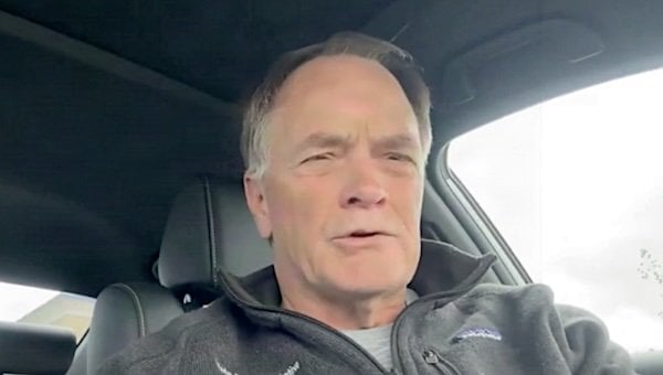 Steve Toth (Video screenshot)