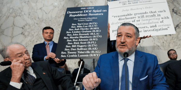 Senators Compare Arctic Frost’ to Watergate