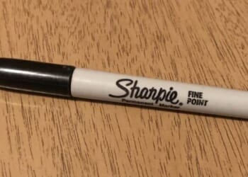 Sharpie shows how domestic-made is a competitive advantage * WorldNetDaily * by Roger Simmermaker