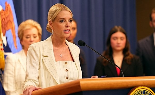Stunning endorsement of possible replacement for Pam Bondi * WorldNetDaily * by Bob Unruh