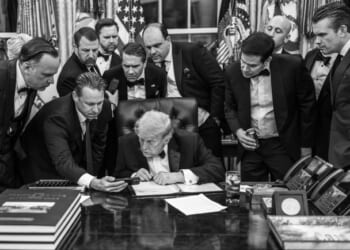 A Picture Is Worth a Thousand Words — the Already-Iconic Photos From the WHCD Assassination Attempt – RedState