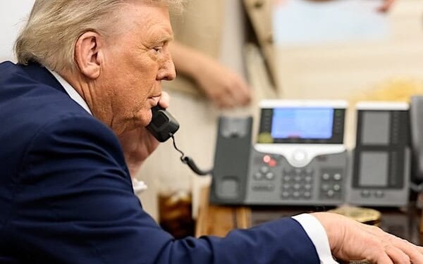 President Donald Trump speaks with Russian President Vladimir Putin on the phone, Monday, Aug. 18, 2025, in the Oval Office. (Official White House photo by Daniel Torok)