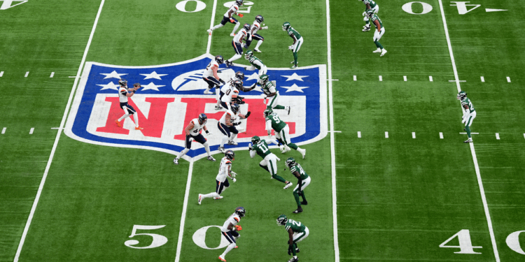 Americans Oppose Streaming-Only NFL Games