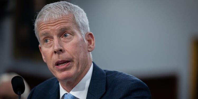 GOP Prepares for High Gas Prices During Midterms