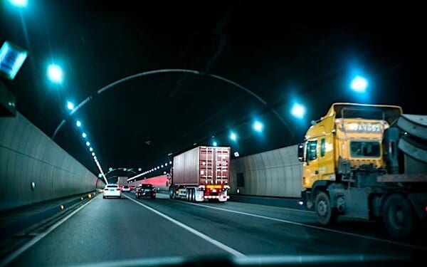 (Photo by <a href="https://unsplash.com/@uiing?utm_source=unsplash&utm_medium=referral&utm_content=creditCopyText">jay huang</a> on <a href="https://unsplash.com/photos/yellow-truck-on-road-during-nighttime-aeouwx28n6M?utm_source=unsplash&utm_medium=referral&utm_content=creditCopyText">Unsplash</a>)