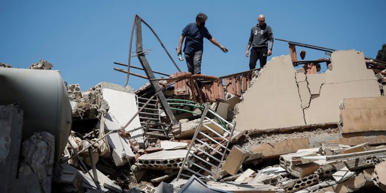 Iran Demands Lebanon Ceasefire Before Peace Talks