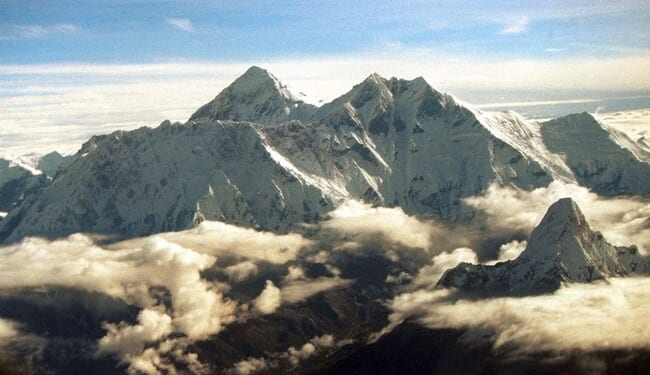 Mount Everest Guides Accused of Poisoning Climbers for Profit – RedState