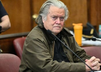 SCOTUS Clears Way for Dismissal of Case Against Steve Bannon
