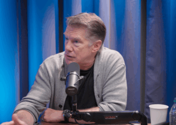 Former CIA Operative Explains How Intelligence Impacts Iran War
