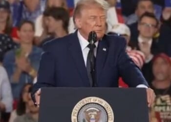 Giants player goes off rails because his quarterback introduced President Trump * WorldNetDaily * by Bob Unruh