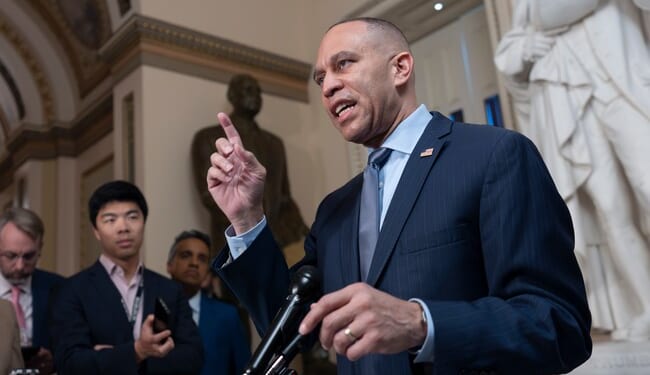 Hakeem Jeffries Implodes As Republicans Celebrate VA Supreme Court's Gerrymander Ruling – RedState