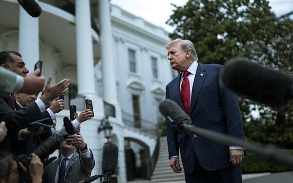 President Donald J. Trump speaks to reporters before boardsing Marine One on the South Lawn of the White House, Friday, May 8, 2026, en route Trump National Golf Club Washington D.C. in Sterling, Virginia. (Official White House photo by Patrick B. Ruddy)