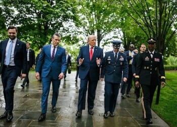 President Donald J. Trump departs Arlington National Cemetery in Arlington, Virginia after participating in Memorial Day ceremonies, Monday, May 25, 2026. (Official White House photo by Daniel Torok)