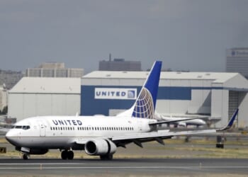 Wild Video Captures Plane Striking Bakery Truck During Newark Landing – RedState