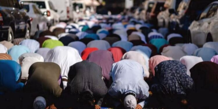 1 leftist lawmaker looking into ban on Muslims’ amplified ‘prayers’ * WorldNetDaily * by Bob Unruh
