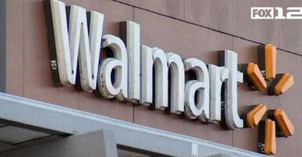 A Walmart sign in Portland, Oregon (Fox12 Oregon - Twitter)