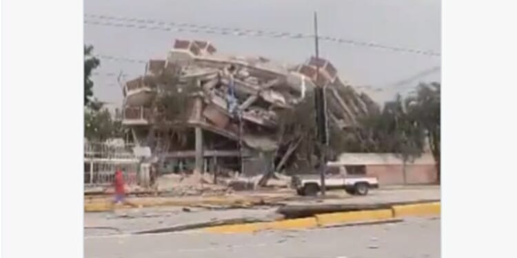 Hundreds confirmed dead has 2 massive quakes strike Venezuela * WorldNetDaily * by Bob Unruh