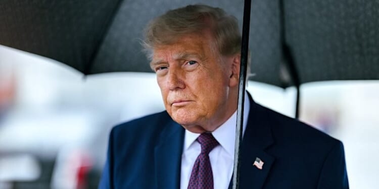 Trump shreds ‘Communist’ who could destroy America’s capital * WorldNetDaily * by Joe Kovacs